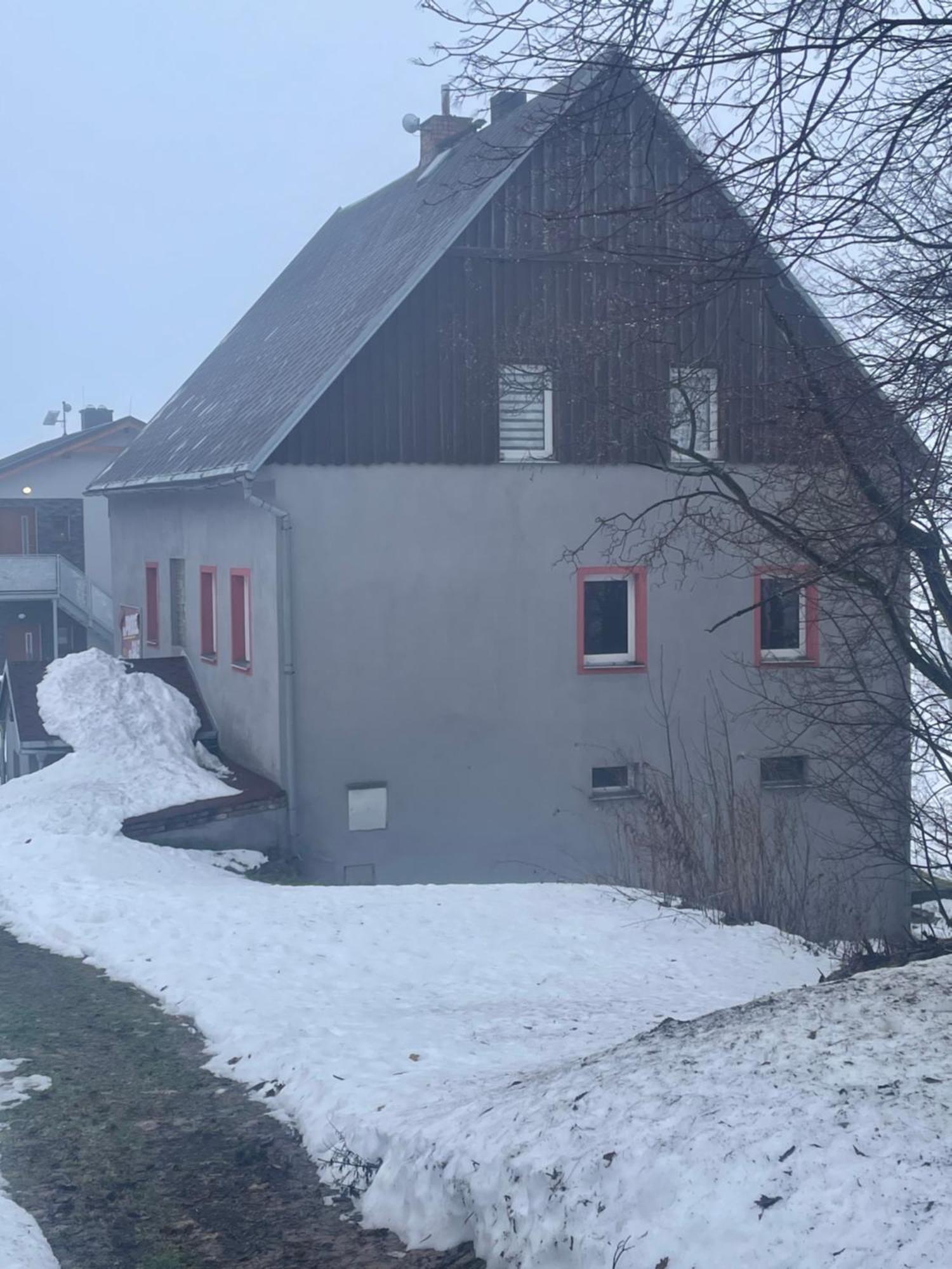 Chata Na Rozcesti Villa Loučná pod Klínovcem Kültér fotó